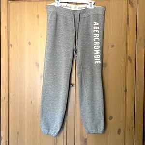 Cropped sweatpants by Abercrombie & Fitch